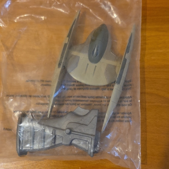 Gray Model Spaceship Set - Picture 2 of 3